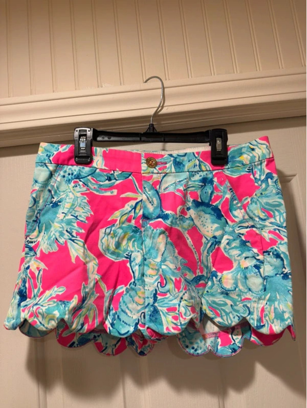 Lilly Pulitzer Buttercup Stretch Shorts Pink Blue Tropical Scallop Hem
